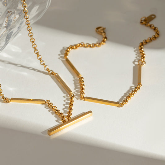 Golden Link Bar Bracelet
