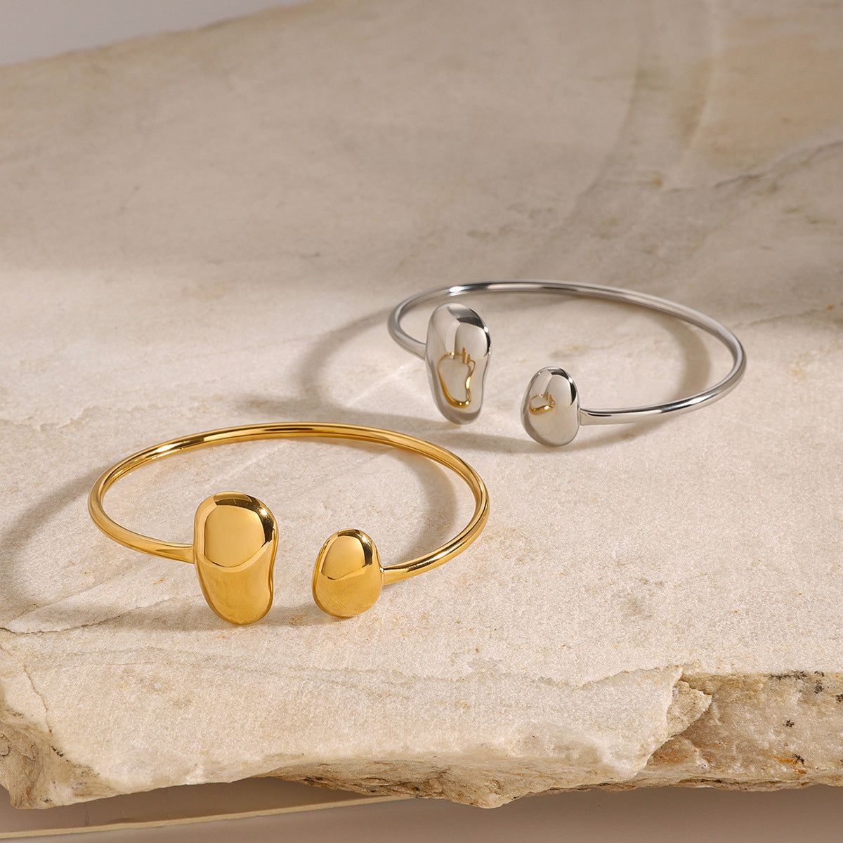Molten Flow Cuff