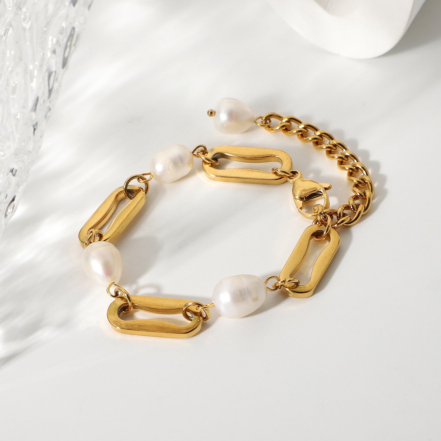 Luxe Link & Pearl Bracelet