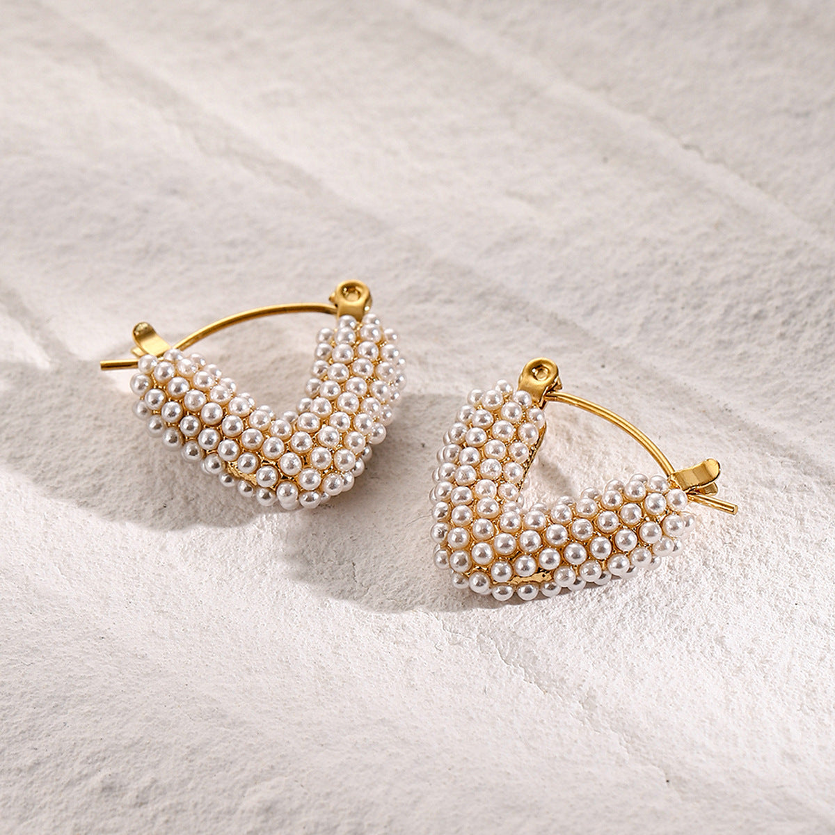 Luxe Pearl V Hoops