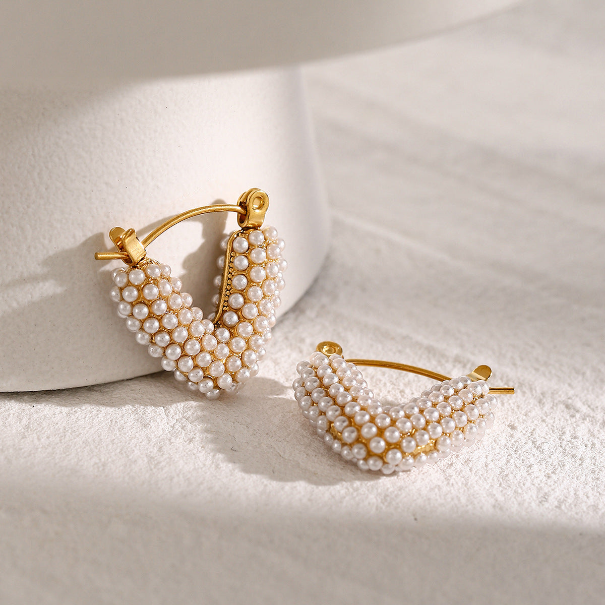 Luxe Pearl V Hoops