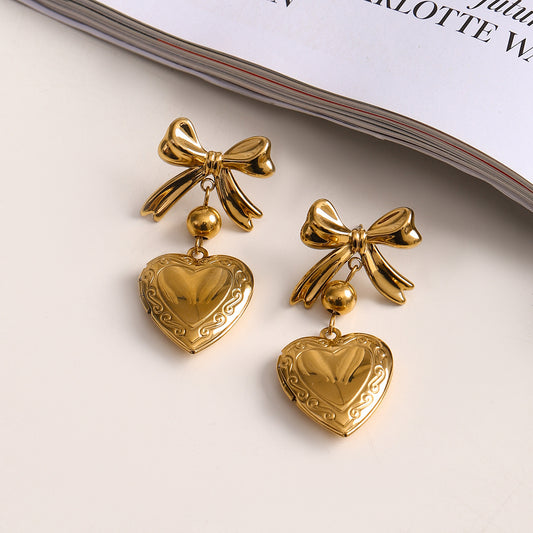 Keepsake Bow Heart Locket